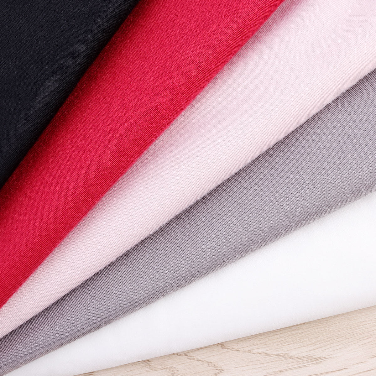 Tela de Franela Negra de una S - Textile For Sewing reseña y precio